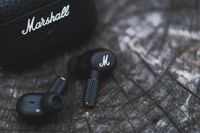 Best noise-canceling handsfree earbuds with Active Noise Cancellation (ANC).